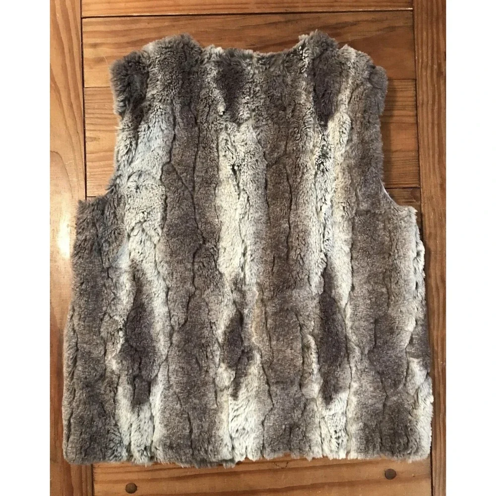 XL 14/16 Cat & Jack‎ Girls furry vest vvguc if not EUC